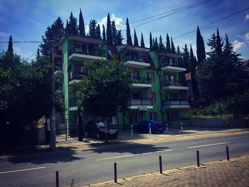 Apartments Villa Zora Dojran Eksteriør billede